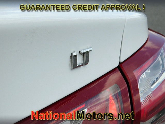 Chevrolet Malibu Vehicle Full-screen Gallery Image 06