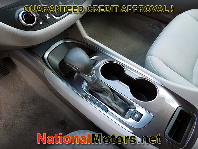 Chevrolet Malibu Vehicle Full-screen Gallery Image 20