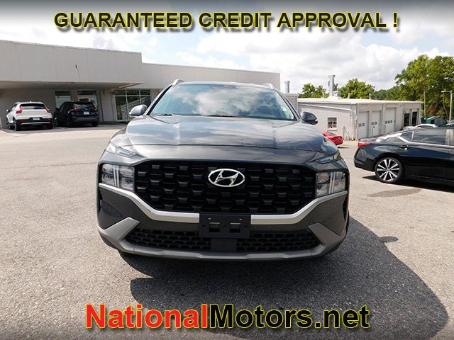 Hyundai Santa Fe Vehicle Full-screen Gallery Image 02