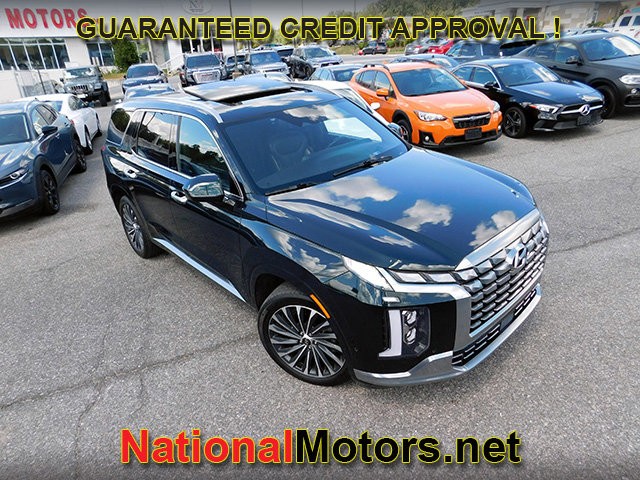 Hyundai Palisade Vehicle Full-screen Gallery Image 02