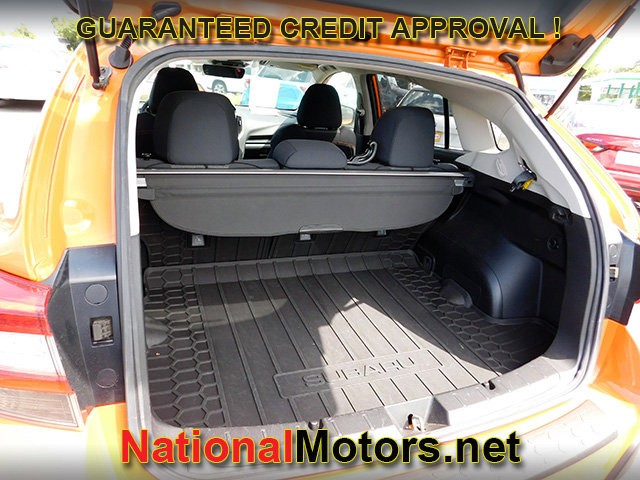 Subaru Crosstrek Vehicle Full-screen Gallery Image 08