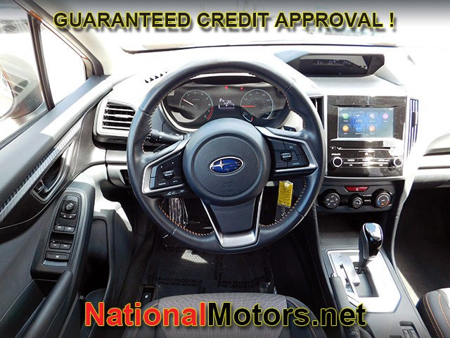 Subaru Crosstrek Vehicle Full-screen Gallery Image 12