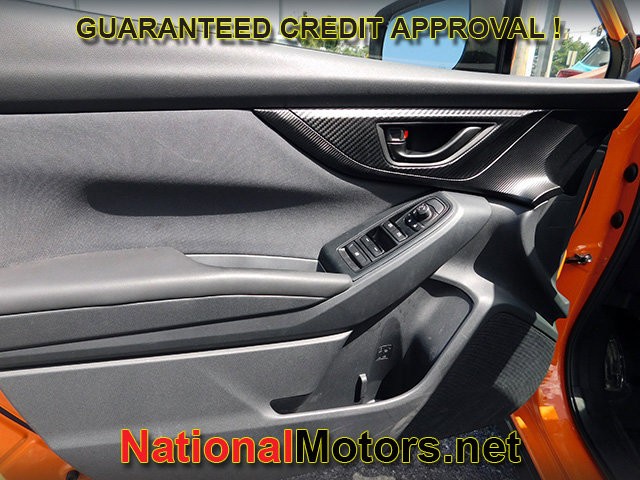 Subaru Crosstrek Vehicle Full-screen Gallery Image 13