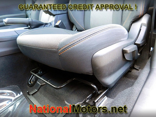 Subaru Crosstrek Vehicle Full-screen Gallery Image 15