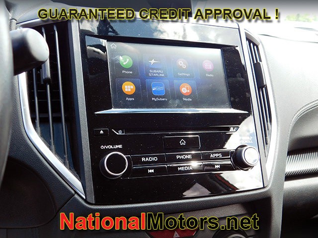 Subaru Crosstrek Vehicle Full-screen Gallery Image 16