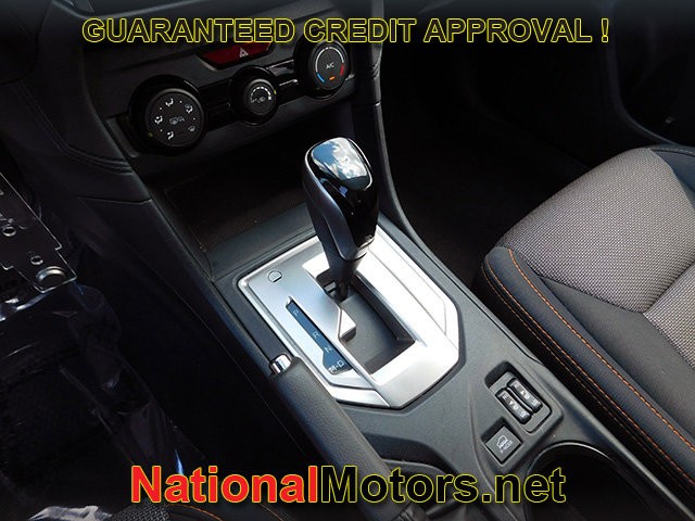 Subaru Crosstrek Vehicle Full-screen Gallery Image 18