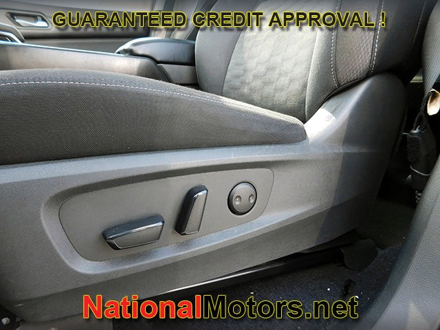 Nissan Pathfinder Vehicle Full-screen Gallery Image 18