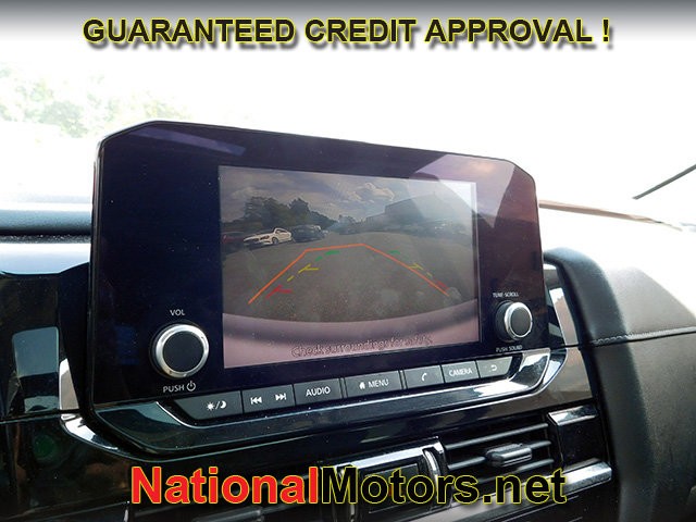 Nissan Pathfinder Vehicle Full-screen Gallery Image 21