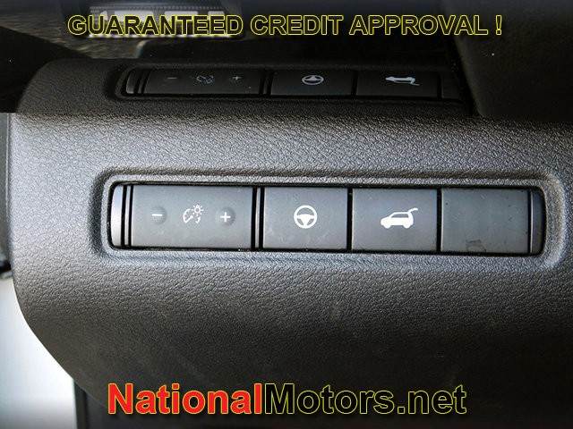 Nissan Pathfinder Vehicle Full-screen Gallery Image 28