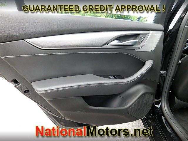 Cadillac CT5 Vehicle Full-screen Gallery Image 10