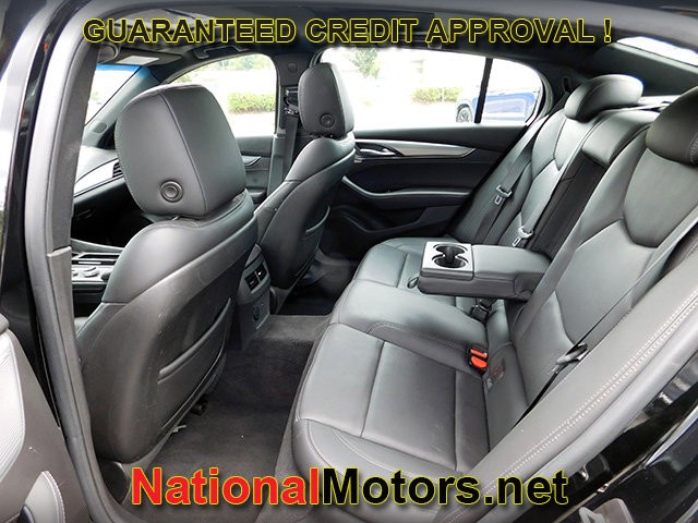 Cadillac CT5 Vehicle Full-screen Gallery Image 11