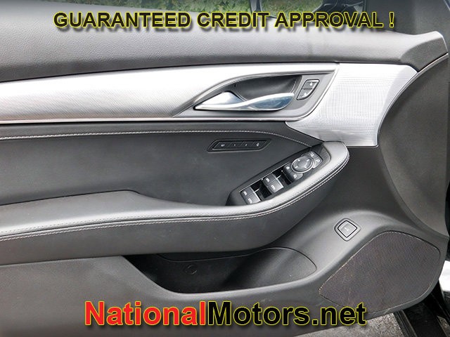 Cadillac CT5 Vehicle Full-screen Gallery Image 14