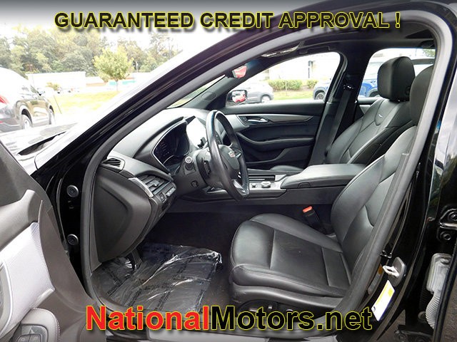 Cadillac CT5 Vehicle Full-screen Gallery Image 16