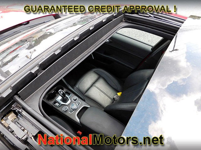 Alfa Romeo Giulia Vehicle Full-screen Gallery Image 07