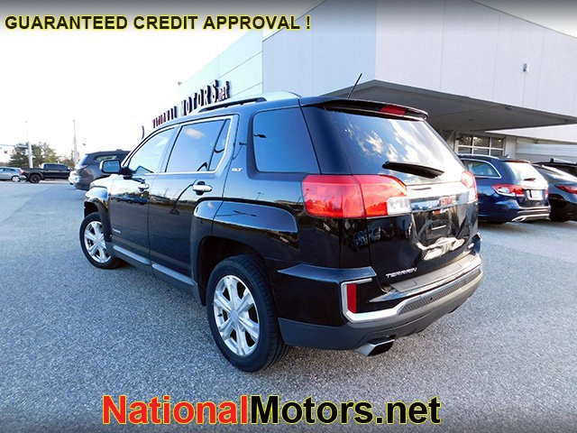 GMC Terrain Vehicle Full-screen Gallery Image 04