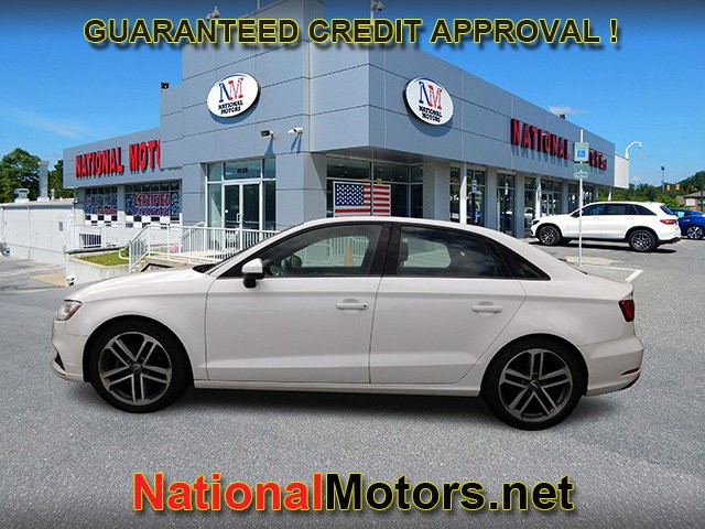 Audi A3 Sedan Vehicle Full-screen Gallery Image 02