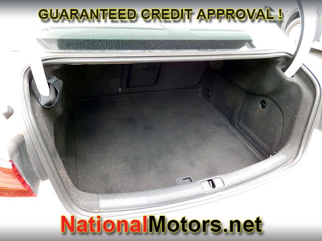 Audi A3 Sedan Vehicle Full-screen Gallery Image 04