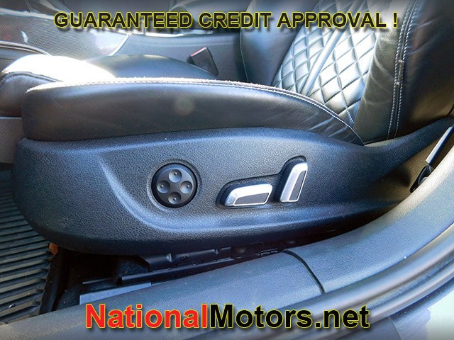 Audi S6 Vehicle Full-screen Gallery Image 15