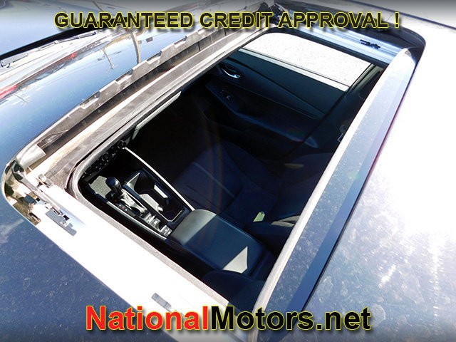 Honda Accord Hybrid Vehicle Full-screen Gallery Image 07