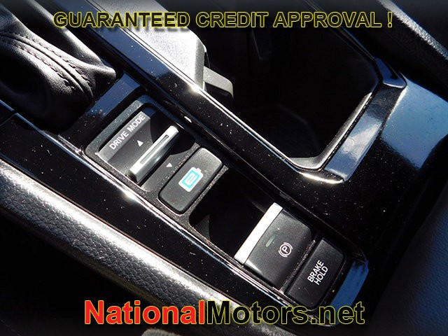 Honda Accord Hybrid Vehicle Full-screen Gallery Image 22