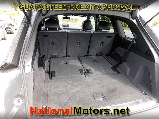 Audi Q7 Vehicle Full-screen Gallery Image 09