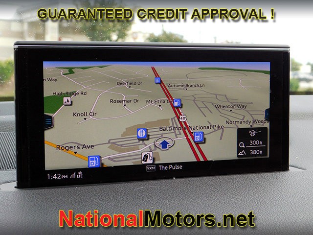 Audi Q7 Vehicle Full-screen Gallery Image 22