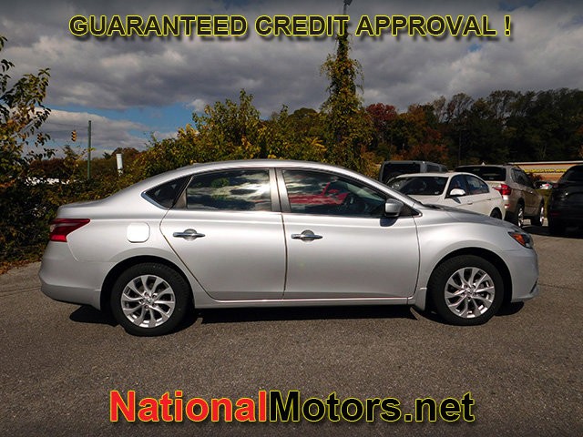 Nissan Sentra Vehicle Full-screen Gallery Image 04