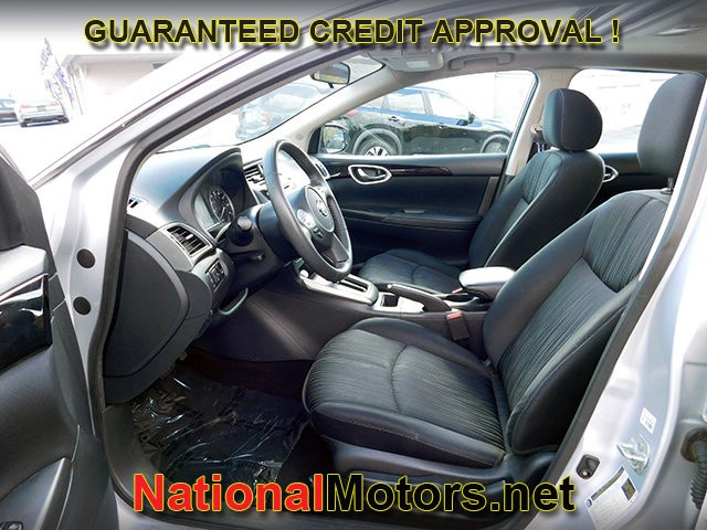 Nissan Sentra Vehicle Full-screen Gallery Image 13