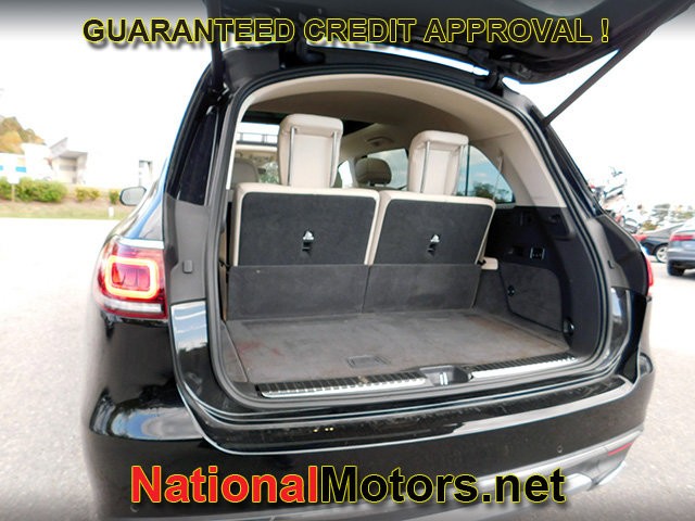 Mercedes-Benz GLS Vehicle Full-screen Gallery Image 08