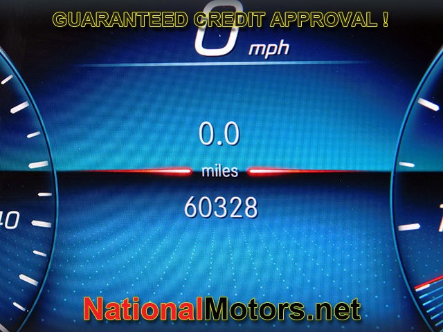 Mercedes-Benz GLS Vehicle Full-screen Gallery Image 22