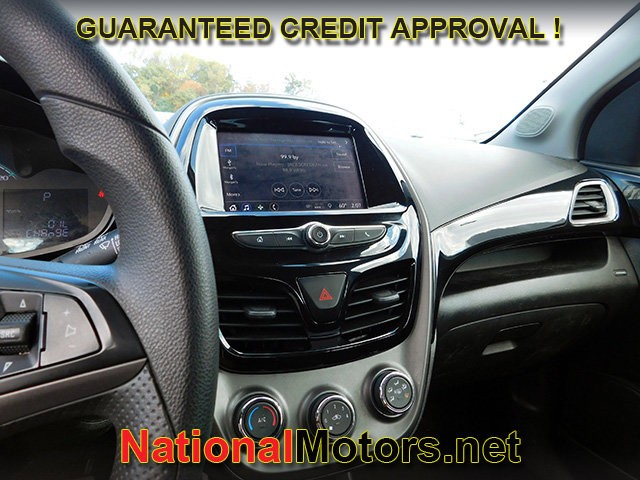 Chevrolet Spark Vehicle Full-screen Gallery Image 10