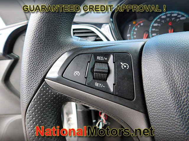 Chevrolet Spark Vehicle Full-screen Gallery Image 14