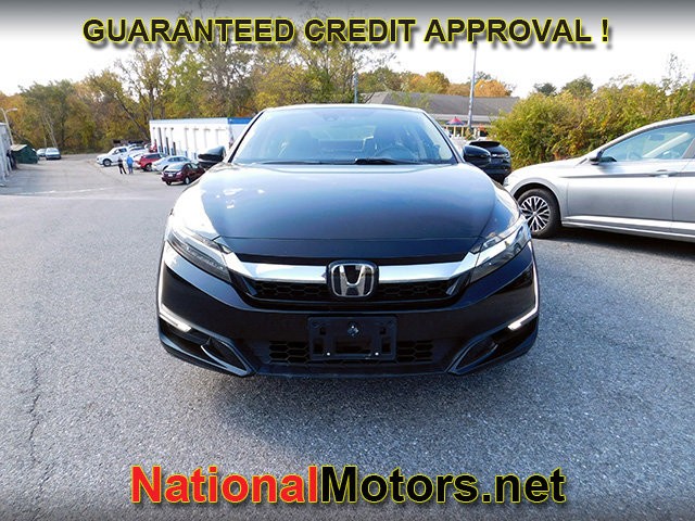 Honda Clarity Plug-In Hybrid Vehicle Full-screen Gallery Image 03