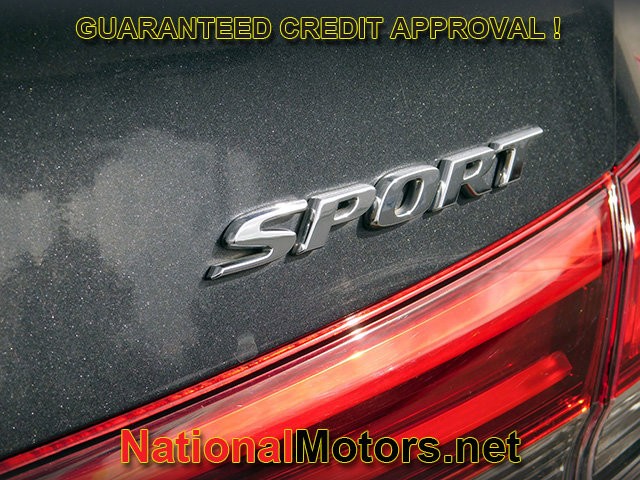 Honda Civic Sedan Vehicle Full-screen Gallery Image 04