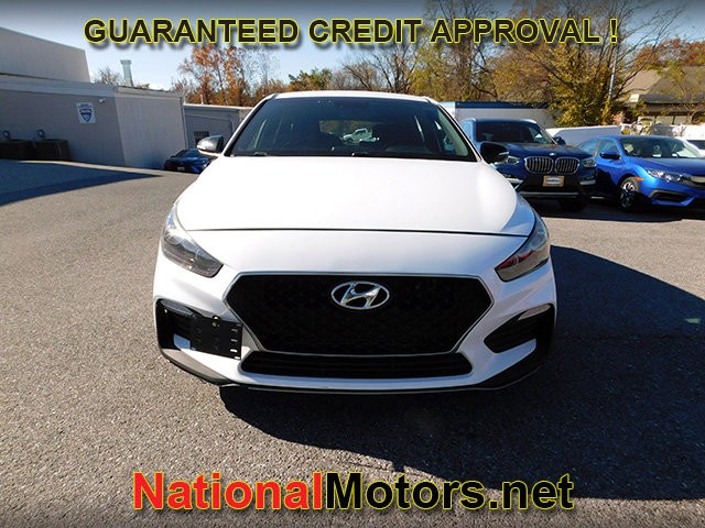 Hyundai Elantra GT N line Vehicle Full-screen Gallery Image 02