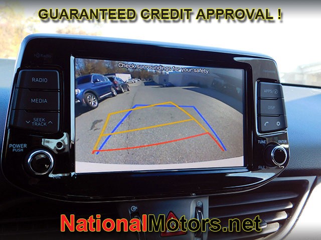 Hyundai Elantra GT N line Vehicle Full-screen Gallery Image 13