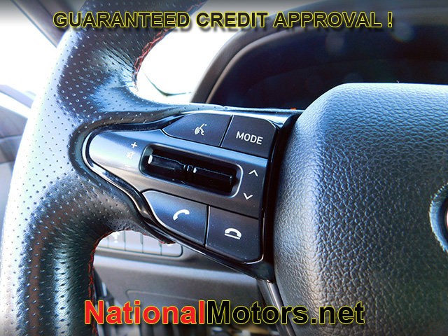 Hyundai Elantra GT N line Vehicle Full-screen Gallery Image 20