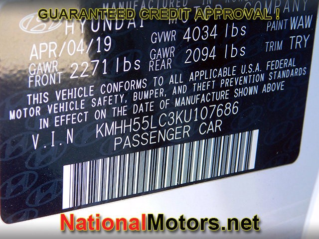 Hyundai Elantra GT N line Vehicle Full-screen Gallery Image 24