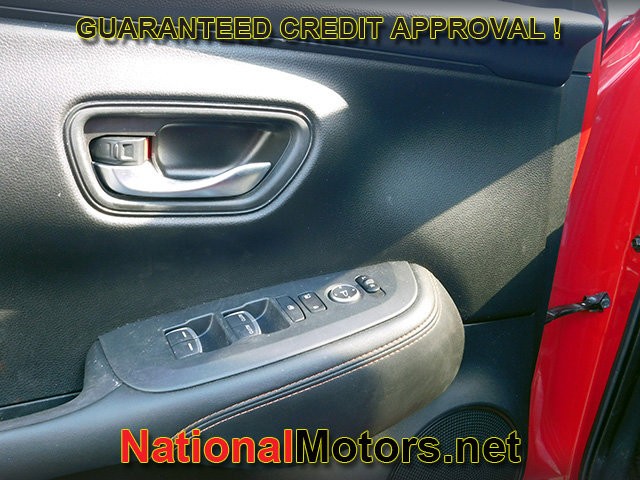 Honda HR-V Vehicle Full-screen Gallery Image 10