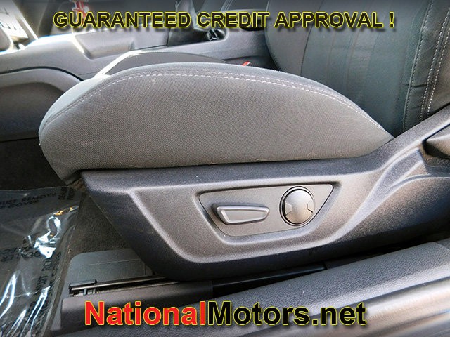 Ford Mustang Vehicle Full-screen Gallery Image 12