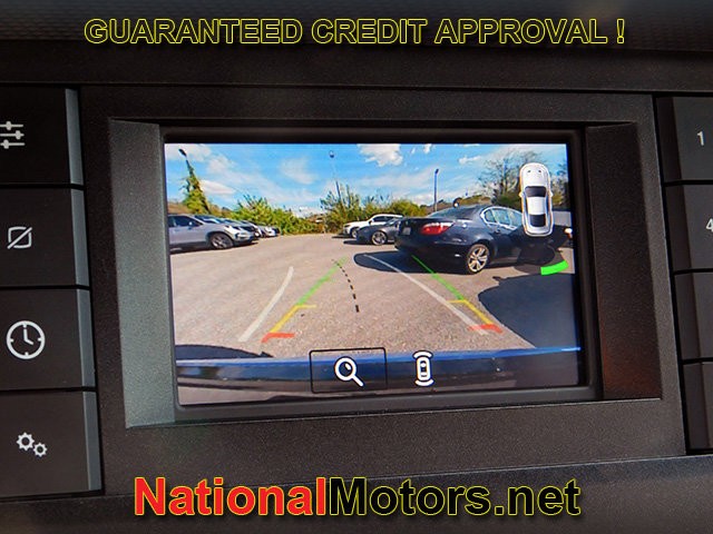 Ford Mustang Vehicle Full-screen Gallery Image 14