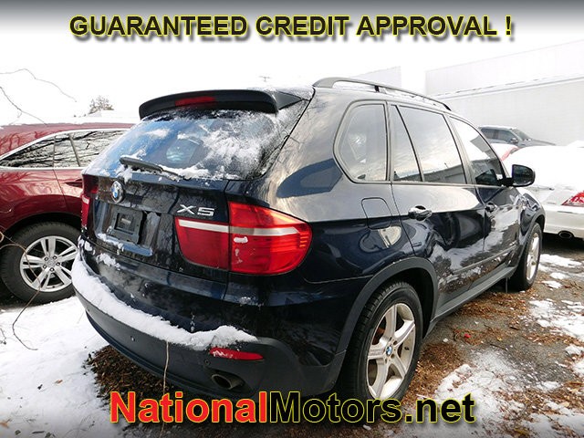 BMW X5 Vehicle Full-screen Gallery Image 04