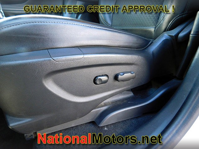 Buick Encore Vehicle Full-screen Gallery Image 12