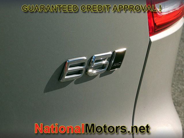 Volvo XC40 Vehicle Full-screen Gallery Image 06