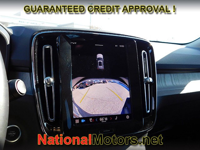 Volvo XC40 Vehicle Full-screen Gallery Image 20