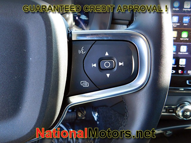 Volvo XC40 Vehicle Full-screen Gallery Image 23