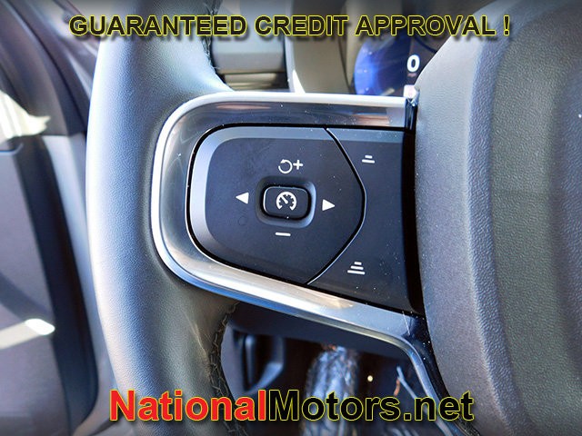 Volvo XC40 Vehicle Full-screen Gallery Image 24