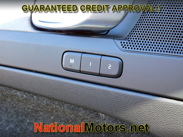 Volvo XC40 Vehicle Full-screen Gallery Image 25