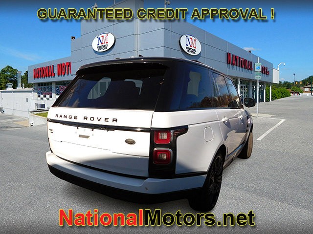Land Rover Range Rover Vehicle Full-screen Gallery Image 05