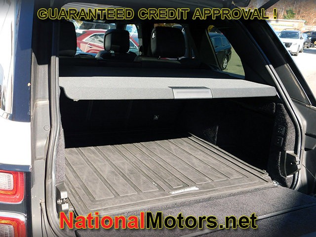 Land Rover Range Rover Vehicle Full-screen Gallery Image 07